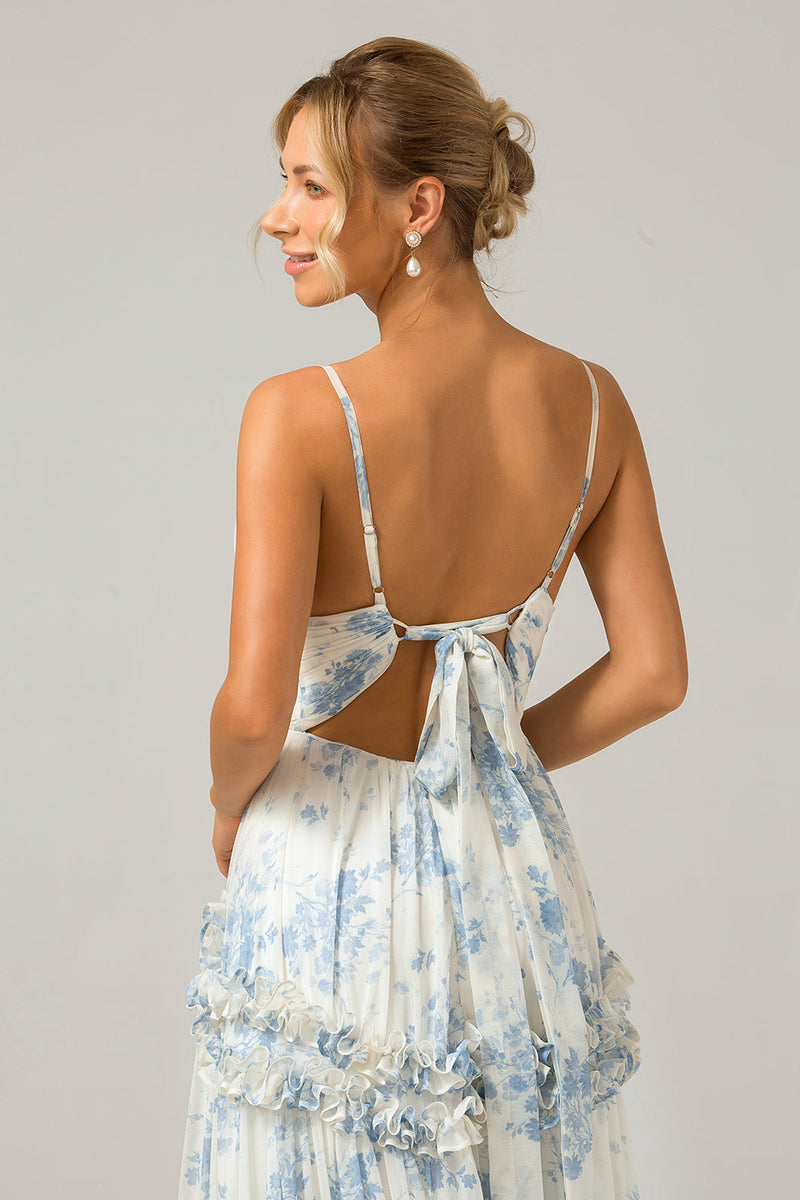 Laden Sie das Bild in den Galerie-Viewer, Weißes blaues Blumen A-Linie langes Tüll Brautjungfernkleid mit Rüschen