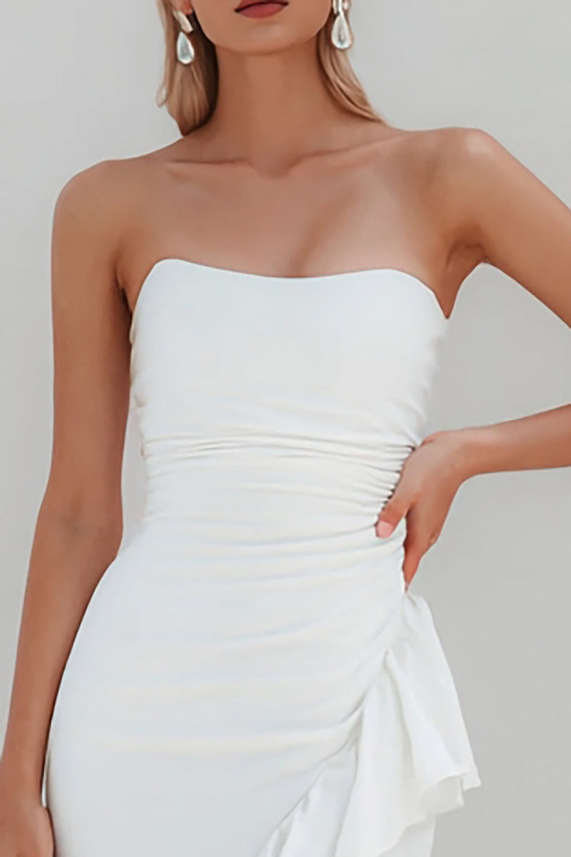 Weisses Kleid Mit Schlitz