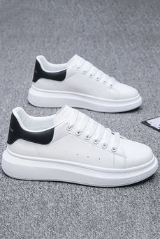 Lässiger weißer leichter Mode-Sneaker