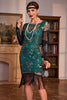 Laden Sie das Bild in den Galerie-Viewer, Glitzerndes dunkelgrünes Kleid mit Flügelärmeln und Pailletten aus den 1920er Jahren mit Accessoires