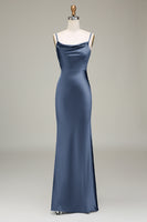 Laden Sie das Bild in den Galerie-Viewer, Staubblaues Spaghettiträger Etui Satin Langes Brautjungfernkleid