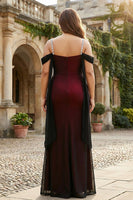Laden Sie das Bild in den Galerie-Viewer, Schwarzes Rotes Kaltschulter Scheiden Lange Plus-Size Brautjungfernkleid