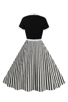 Laden Sie das Bild in den Galerie-Viewer, A Linie Schwarzes Nadelstreifen Swingkleid aus den 1950er Jahren mit kurzen Ärmeln