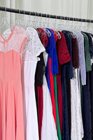 Laden Sie das Bild in den Galerie-Viewer, Spitzenkleid-Mystery-Box – Mehr Kaufen, Mehr Sparen