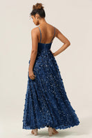 Laden Sie das Bild in den Galerie-Viewer, A-Linie Spaghettiträger ärmelloses grünes Brautjungfernkleid