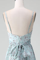 Laden Sie das Bild in den Galerie-Viewer, Graugrünes Spaghettiträger langes Brautjungfernkleid mit Rüschen