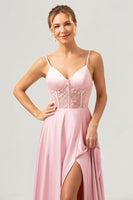 Laden Sie das Bild in den Galerie-Viewer, Rosa A-Linie Spaghettiträger Satin Korsett Langes Brautjungfernkleid mit Schlitz