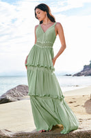 Laden Sie das Bild in den Galerie-Viewer, Grünes langes Brautjungfernkleid mit Rüschen und Spitze