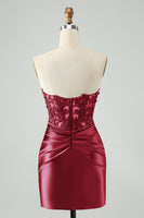 Laden Sie das Bild in den Galerie-Viewer, Glitzerndes königsblaues figurbetontes trägerloses ausgehöhltes Abiballkleid mit Spitze