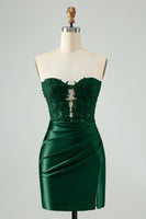 Laden Sie das Bild in den Galerie-Viewer, Glitzerndes königsblaues figurbetontes trägerloses ausgehöhltes Abiballkleid mit Spitze