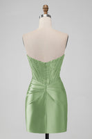 Laden Sie das Bild in den Galerie-Viewer, Funkelndes Rotes Trägerloses Bodycon Kurzes Abiballkleid mit Spitze