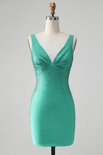 Grünes, figurbetontes kurzes Homecoming-Kleid mit V-Ausschnitt und Perlenstickerei