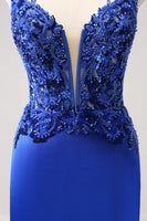 Laden Sie das Bild in den Galerie-Viewer, Glitzerndes königsblaues pailletten kurzes Abiballkleid mit Schnürung