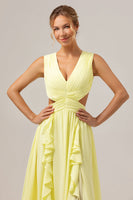 Laden Sie das Bild in den Galerie-Viewer, Zitronengelbes langes Brautjungfernkleid mit Spitze und Rüschen