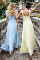 Laden Sie das Bild in den Galerie-Viewer, Zitronengelbes langes Brautjungfernkleid mit Schlüsselloch und Schlitz