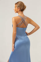 Laden Sie das Bild in den Galerie-Viewer, Blaues Meerjungfrauen Spaghettiträger langes Satin Brautjungfernkleid mit Schlitz