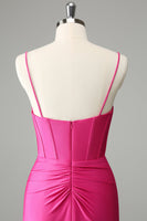 Laden Sie das Bild in den Galerie-Viewer, Fuchsia figurbetontes Spaghettiträger Satin Abiballkleid