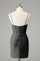 Laden Sie das Bild in den Galerie-Viewer, Fuchsia figurbetontes Spaghettiträger Satin Abiballkleid