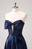 Laden Sie das Bild in den Galerie-Viewer, Glitzerndes marineblaues Korsett Perlen kurzes Abiballkleid mit Schleife