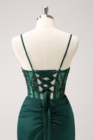 Laden Sie das Bild in den Galerie-Viewer, Dunkelgrünes Meerjungfrauen Spaghettiträger Satin Langes Abendkleid mit Schlitz