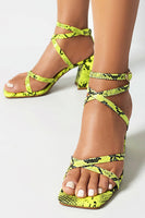 Laden Sie das Bild in den Galerie-Viewer, Gelbe Klobige Absätze Knöchelriemen Sandalen