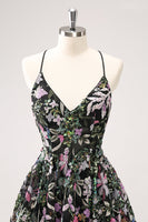 Laden Sie das Bild in den Galerie-Viewer, Glitzerndes A-Linien schwarzes kurzes Abiballkleid mit Pailletten und Mustern