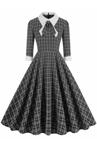 Schwarzes kariertes Vintage Kleid aus den 1950er Jahren mit halben Ärmeln