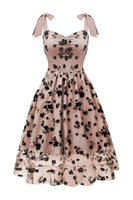 Laden Sie das Bild in den Galerie-Viewer, A-Linie Blush Pin Up Vintage Kleid mit Blumendruck