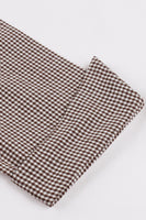 Laden Sie das Bild in den Galerie-Viewer, Schwarzes Revers halsplaiertes Vintage Kleid aus den 1950er Jahren