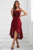 Laden Sie das Bild in den Galerie-Viewer, Glitzerndes burgunderrotes Partykleid mit Spaghettiträgern und Spaghettiträgern