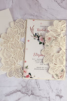 Laden Sie das Bild in den Galerie-Viewer, Blush Zarte hohle Hochzeitseinladung mit Schleife