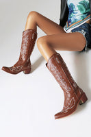 Laden Sie das Bild in den Galerie-Viewer, Klassische schwarze bestickte kniehohe Cowgirl-Stiefel mit spitzer Zehenpartie und breiter Wade