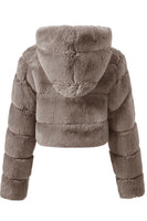 Laden Sie das Bild in den Galerie-Viewer, Schwarzer flauschiger Kurzmantel aus Kunstpelz mit Reißverschluss