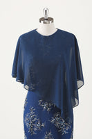 Laden Sie das Bild in den Galerie-Viewer, Marineblaues Teelänge Etui Kleid für die Brautmutter mit Wickeltuch