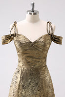 Laden Sie das Bild in den Galerie-Viewer, Golden Kalte Schulter A-Linie Kurzes Abiballkleid