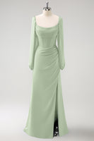 Laden Sie das Bild in den Galerie-Viewer, Dunkelblaues Etui Quadratischer Ausschnitt Chiffon Langärmeliges Brautjungfernkleid mit Schlitz