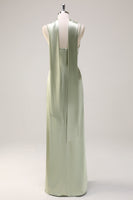 Laden Sie das Bild in den Galerie-Viewer, Salbei Meerjungfrau Rüschen Langes gerafftes Streamer Satin Brautjungfernkleid mit Schlitz