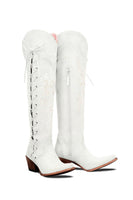 Laden Sie das Bild in den Galerie-Viewer, Schwarze spitz zulaufende bestickte mittellange Cowgirl Stiefel