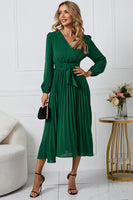 Laden Sie das Bild in den Galerie-Viewer, Schwarzes A-Linie langes Partykleid mit langen Ärmeln