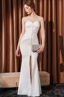 Laden Sie das Bild in den Galerie-Viewer, Meerjungfrau Weißes trägerloses langes Ballkleid mit Schlitz