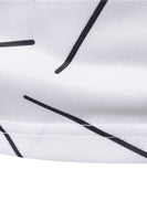 Laden Sie das Bild in den Galerie-Viewer, Weißes Poloshirt mit kurzen Ärmeln und Musterdruck für Herren