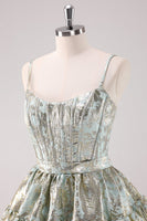 Laden Sie das Bild in den Galerie-Viewer, Hellgrünes A-Linie Spaghettiträger Kurzes Korsett Abiballkleid mit Schnürung