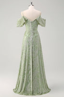 Laden Sie das Bild in den Galerie-Viewer, Dusty Sage A Linie Langes Samt Brautjungfernkleid mit Druck und Schlitz