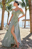 Laden Sie das Bild in den Galerie-Viewer, Dusty Sage Schulterfreies Samt Brautjungfernkleid mit Schlitz