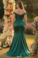 Laden Sie das Bild in den Galerie-Viewer, Dunkelgrünes Meerjungfrauen Schulterfreies Satin Ballkleid in Übergröße