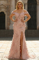 Laden Sie das Bild in den Galerie-Viewer, Blush 3D-Blumen Meerjungfrauen Schulterfreies Langes Plus Size Ballkleid mit Schlitz