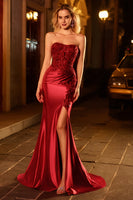 Laden Sie das Bild in den Galerie-Viewer, Burgunder Meerjungfrauen Trägerloses Pailletten Langes Ballkleid mit Perlen