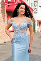 Laden Sie das Bild in den Galerie-Viewer, Himmelblaues schulterfreies Meerjungfrauen Korsett mit Blumenmuster und 3D-Blumen