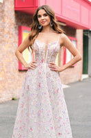 Laden Sie das Bild in den Galerie-Viewer, Stilvolles Rosa A-Linie Spaghettiträger Blumen perlenbesetztes Ballkleid mit Spitze