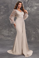 Laden Sie das Bild in den Galerie-Viewer, Marineblaues Meerjungfrauen Pailletten Langärmeliges Chorkleid mit Seitenumhang